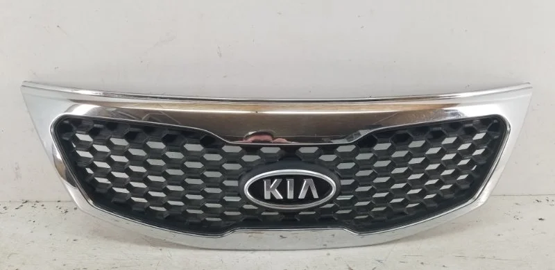 Решетка радиатора Kia Sorento 2009-