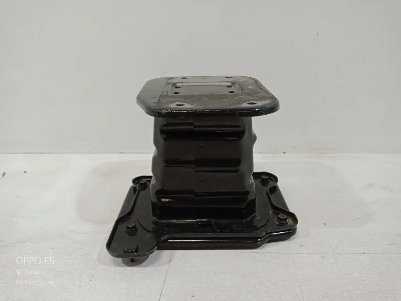 Кронштейн бампера Chevrolet Captiva 2006-2011