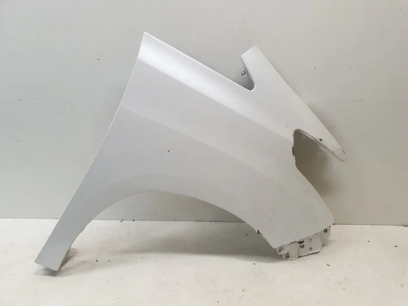 Крыло Toyota Alphard 2011-2015