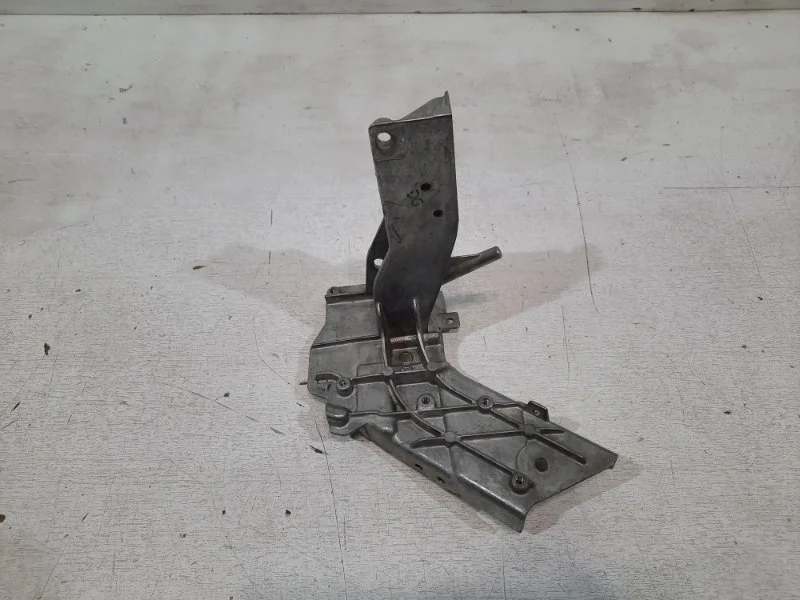 Кронштейн панели Mercedes-Benz GLC 2015-2019 X253