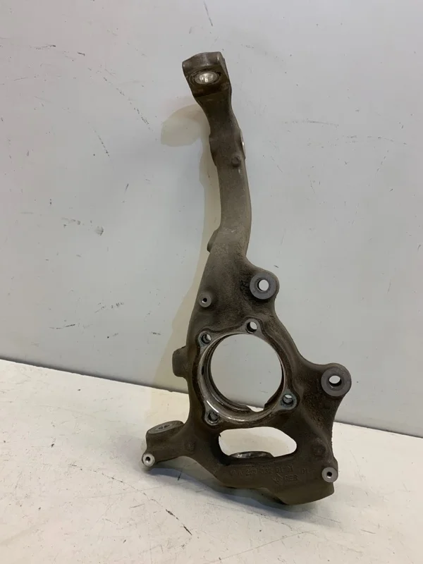 Кулак поворотный Mercedes-Benz GLC Coupe 2015-2018 X253