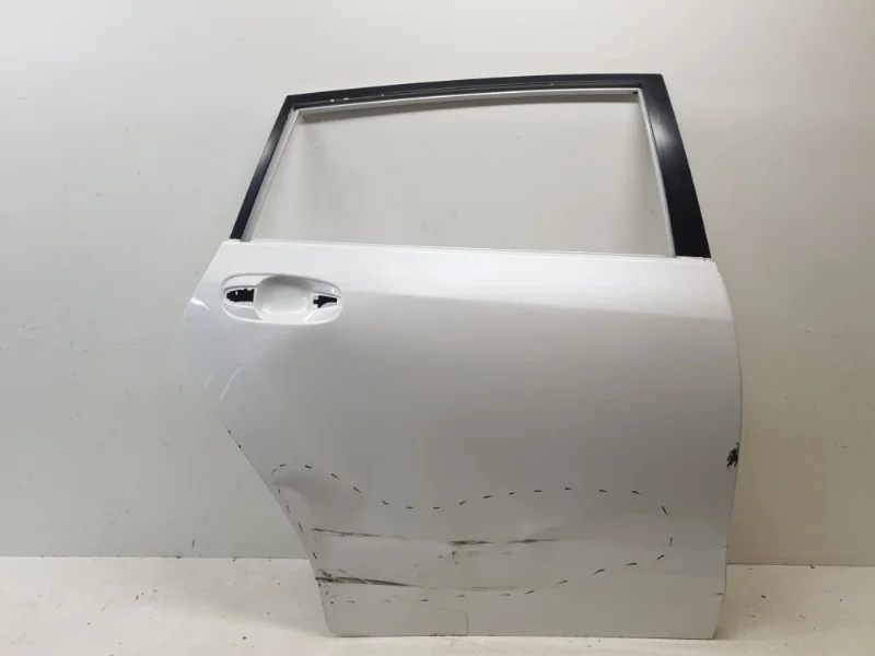 Дверь Toyota Verso 2012-