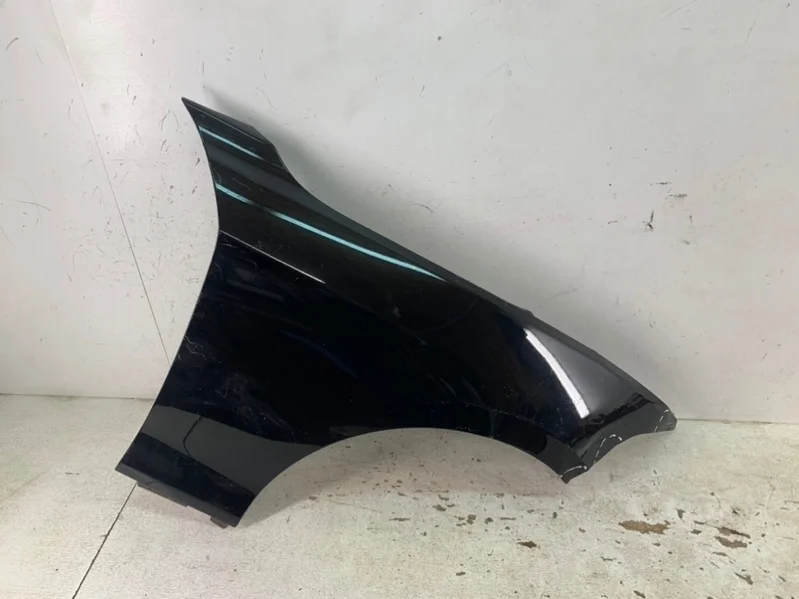 Крыло BMW 1er 2011- F20