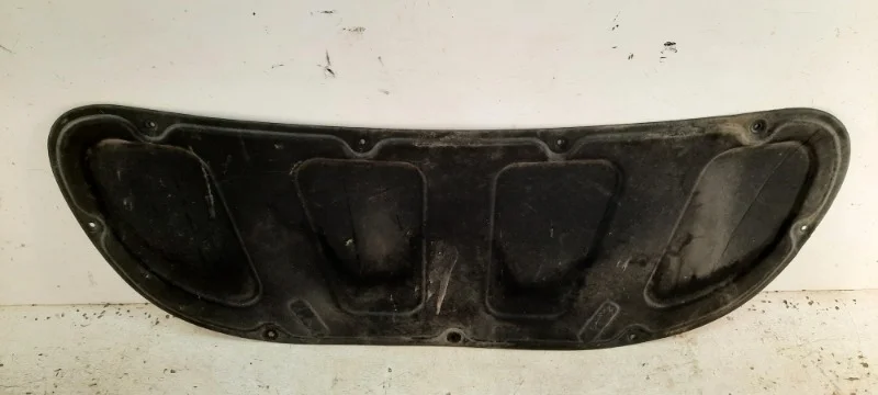 Шумоизоляция капота Kia Rio 2011-2017 3