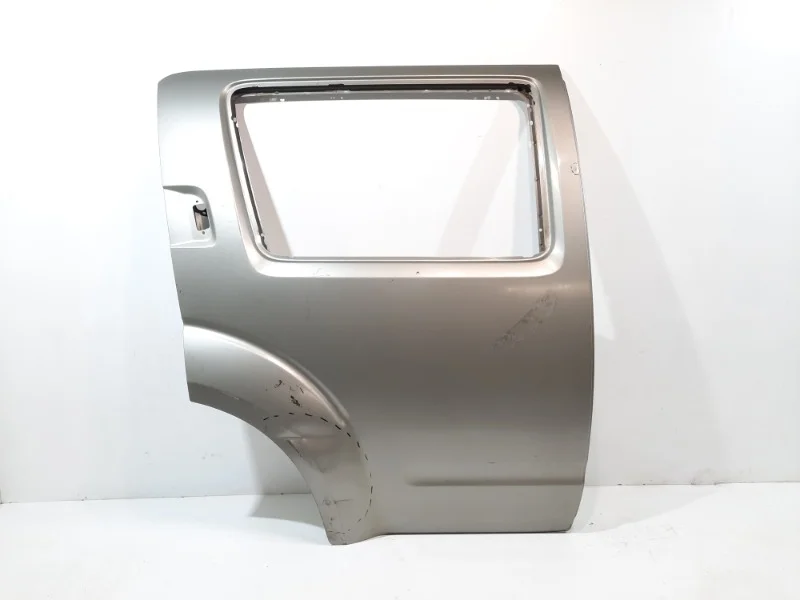 Дверь Nissan Pathfinder 2005-2014 R51