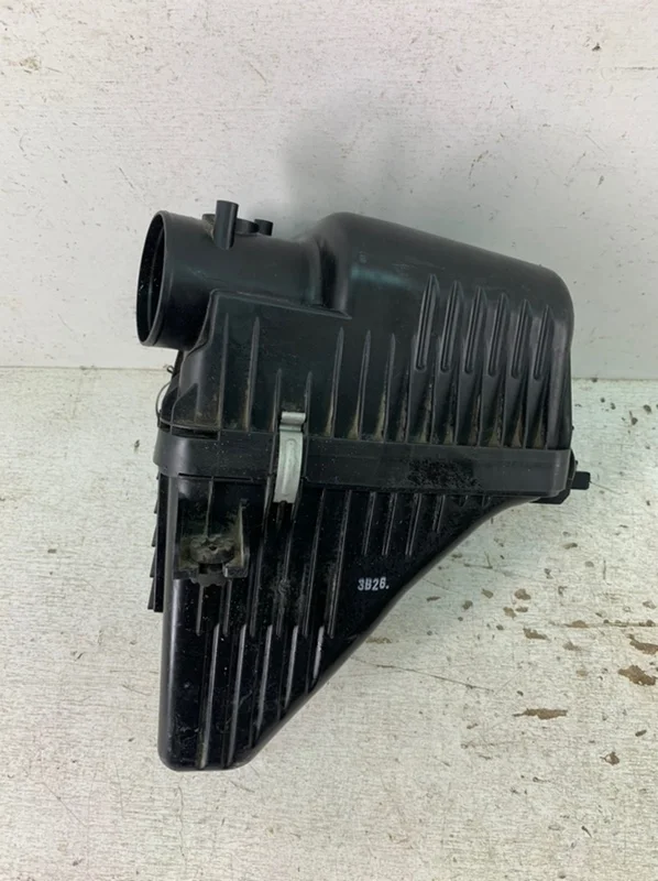 Корпус воздушного фильтра Suzuki Grand Vitara 2005-2015 5D