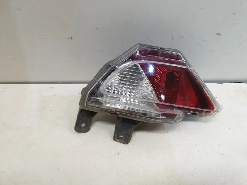 Фонарь противотуманный Toyota Rav4 2016- 45