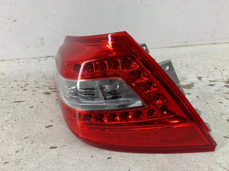 Фонарь Nissan Teana 2008-2012 J32