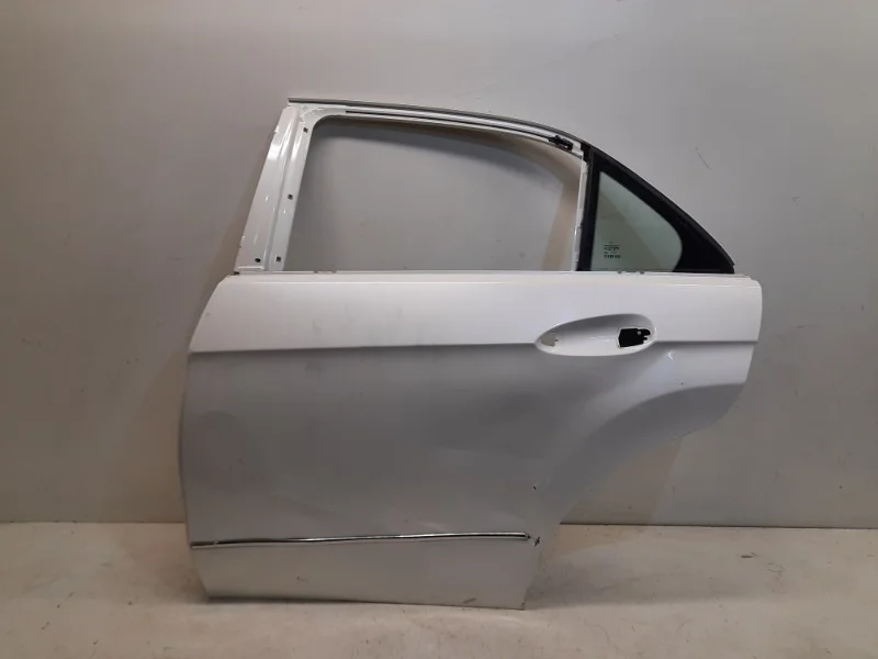 Дверь Mercedes-Benz -Class 2009-2013 W212