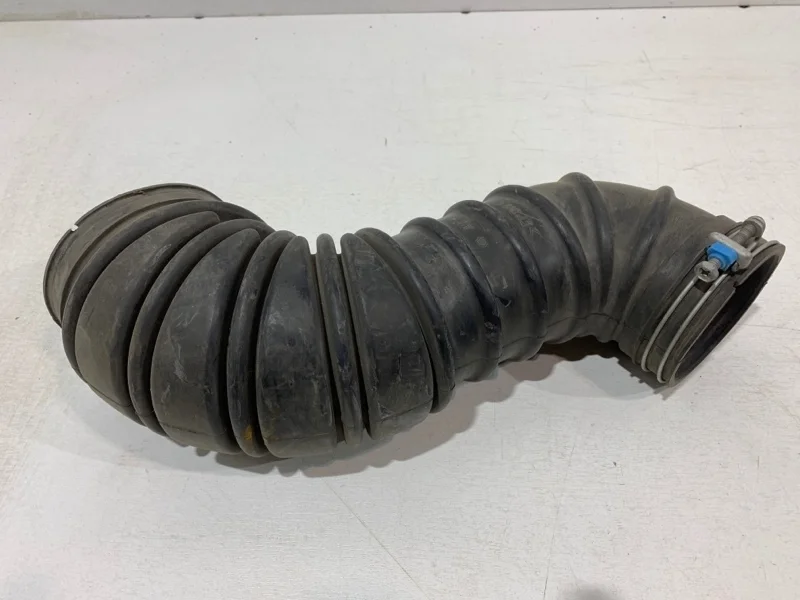 Патрубок воздушного фильтра Toyota Land Cruiser Prado 2002-2008 120