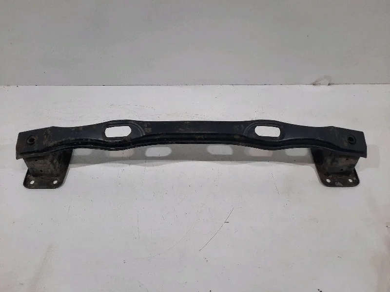 Усилитель бампера BMW X5 2007- E70