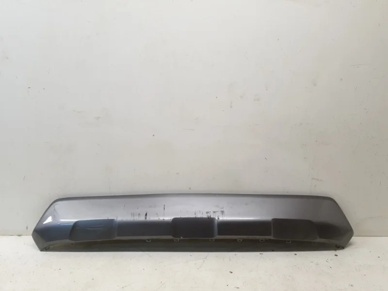 Накладка бампера Toyota Rav4 2019- 50