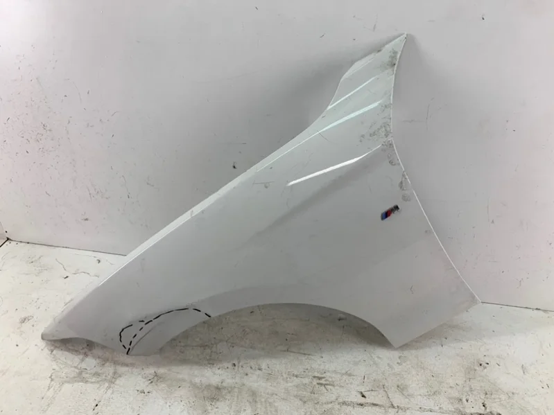 Крыло BMW 1er 2011- F20