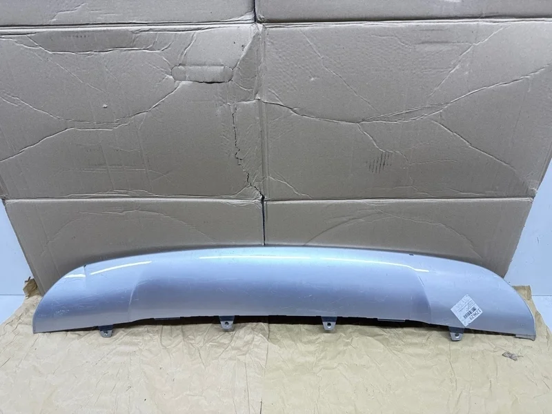 Накладка бампера Toyota Rav4 2016- 45