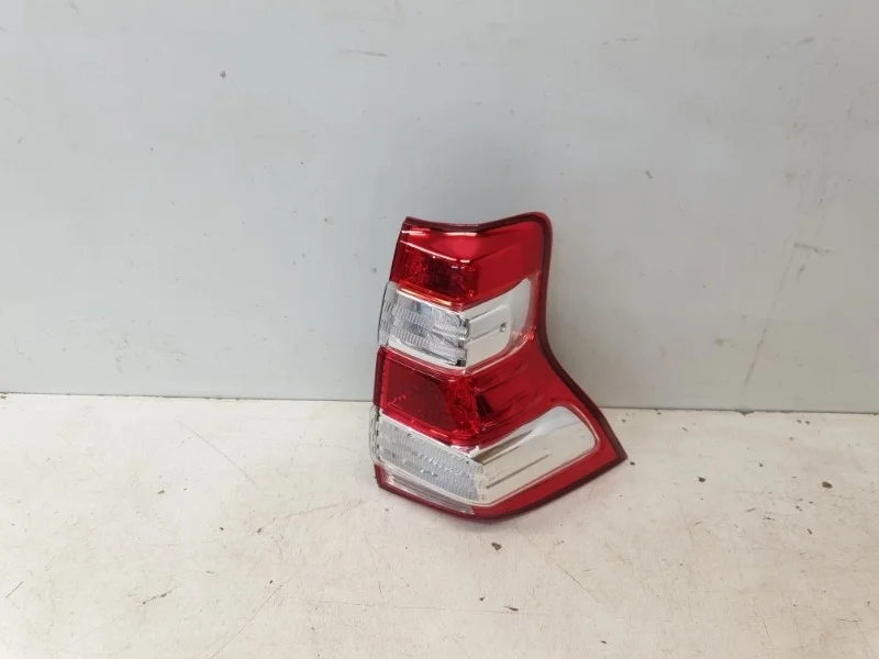 Фонарь Toyota Land Cruiser Prado 2013-2018 150