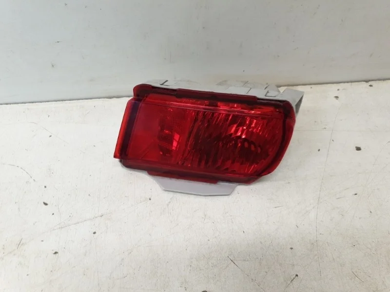 Фонарь противотуманный Toyota Land Cruiser Prado 2009-2018 150