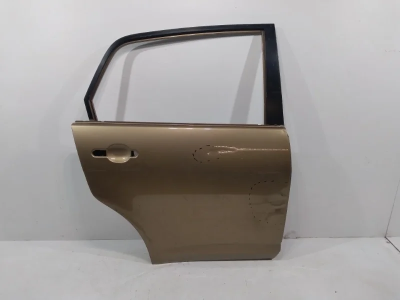 Дверь Nissan Tiida 2007-2014 C11