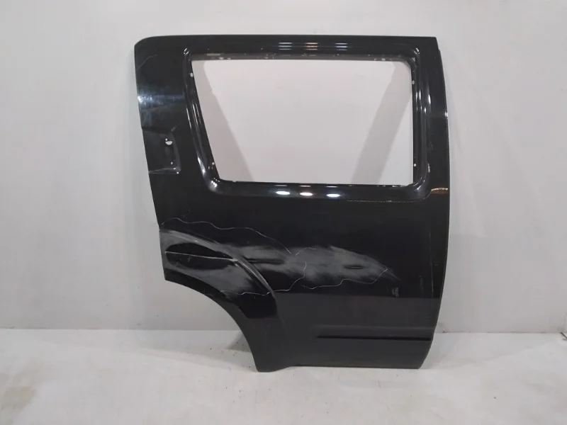 Дверь Nissan Pathfinder 2005-2014 R51