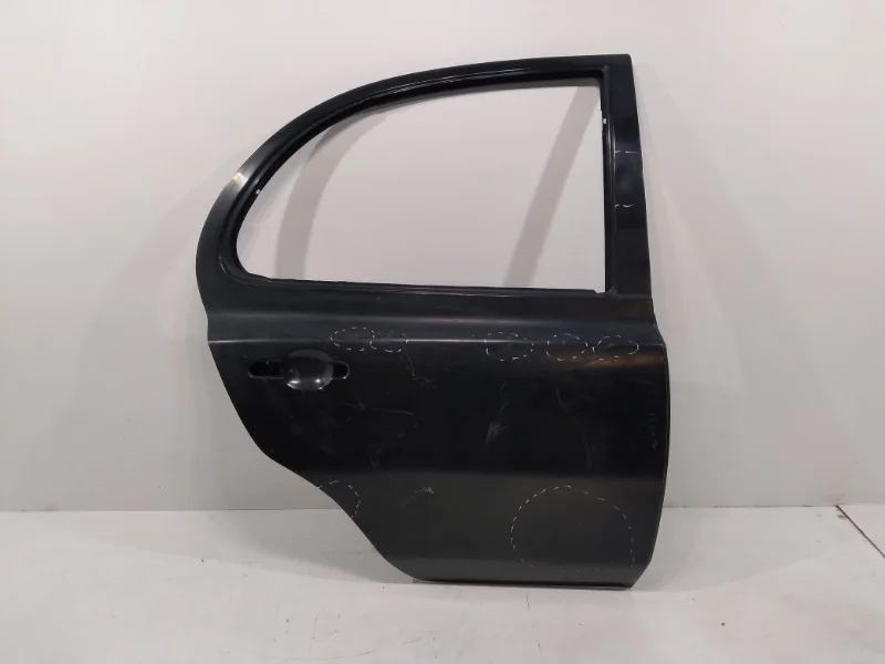 Дверь Nissan Micra 2002-2010 K12