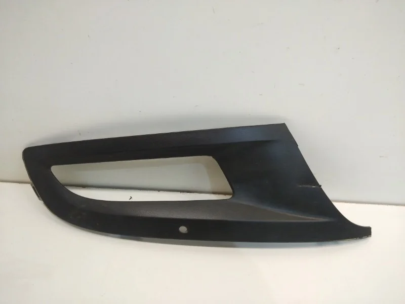 Решетка бампера Volkswagen Polo 2009-2014 5