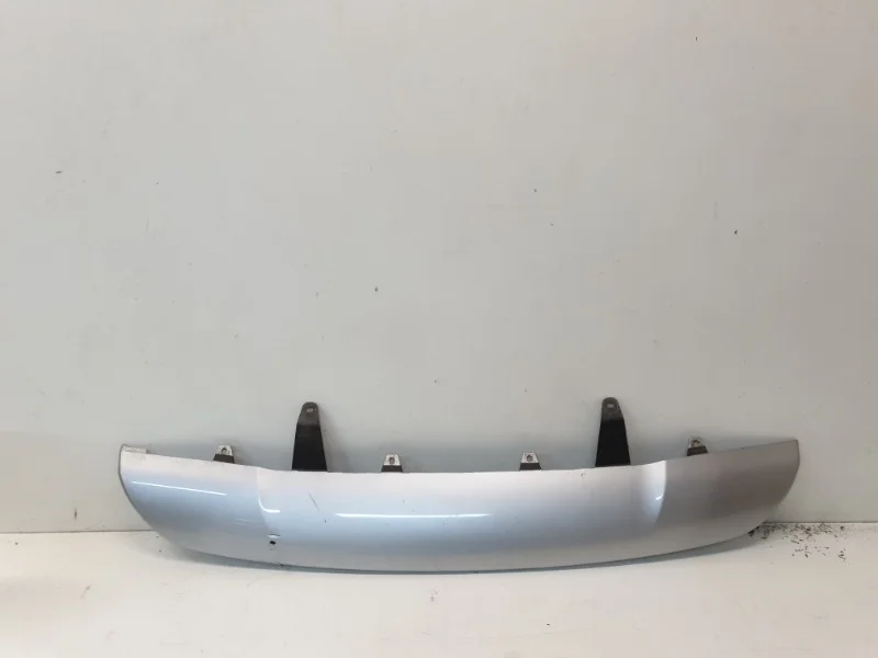 Накладка бампера Toyota Rav4 2016-2019 45