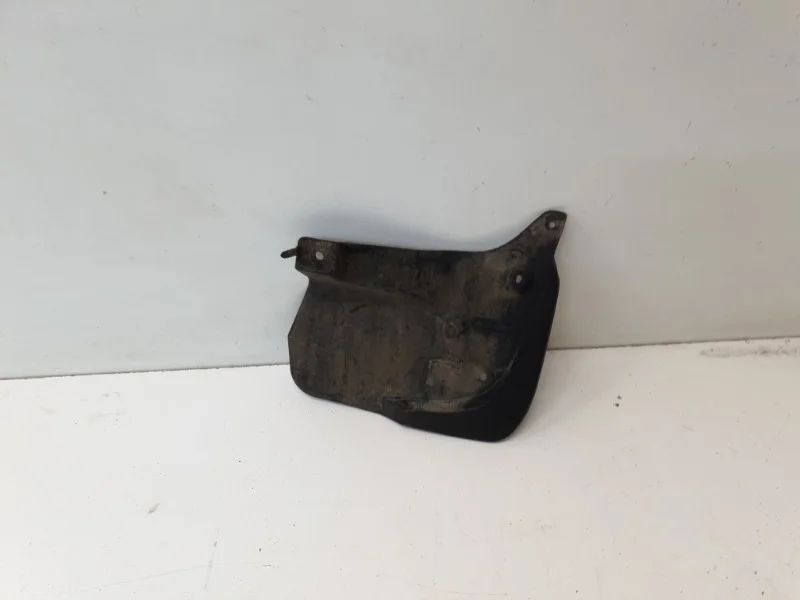 Брызговик Toyota Land Cruiser 2016- 200