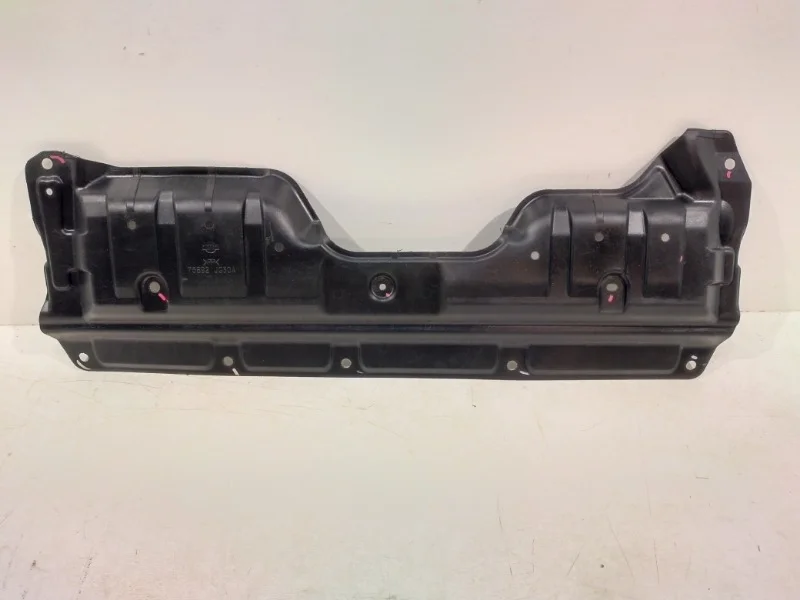 Крышка двигателя Nissan X-Trail 2007-2014 T31