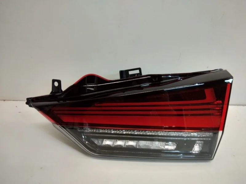 Фонарь Lexus RX 2020- 4