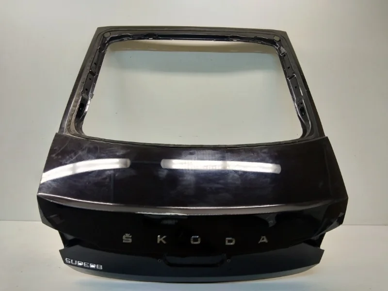 Крышка багажника Skoda Superb 2015- 3