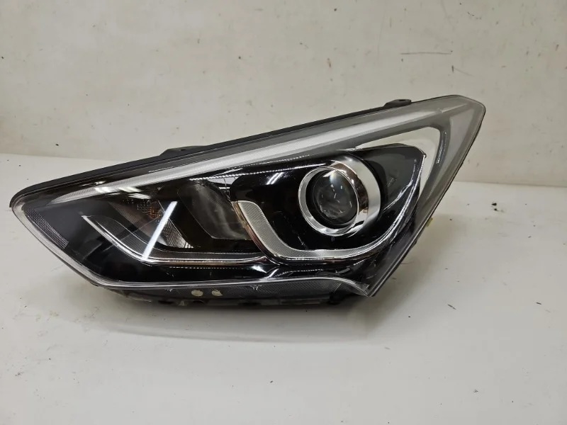 Фара Hyundai Santa Fe 2012-2018 3