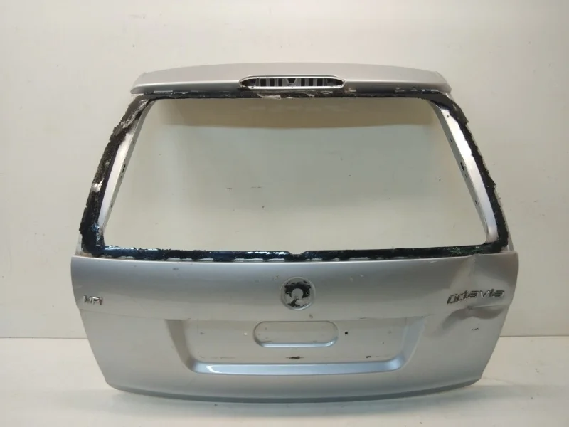 Крышка багажника Skoda Octavia 2003-2013 A5