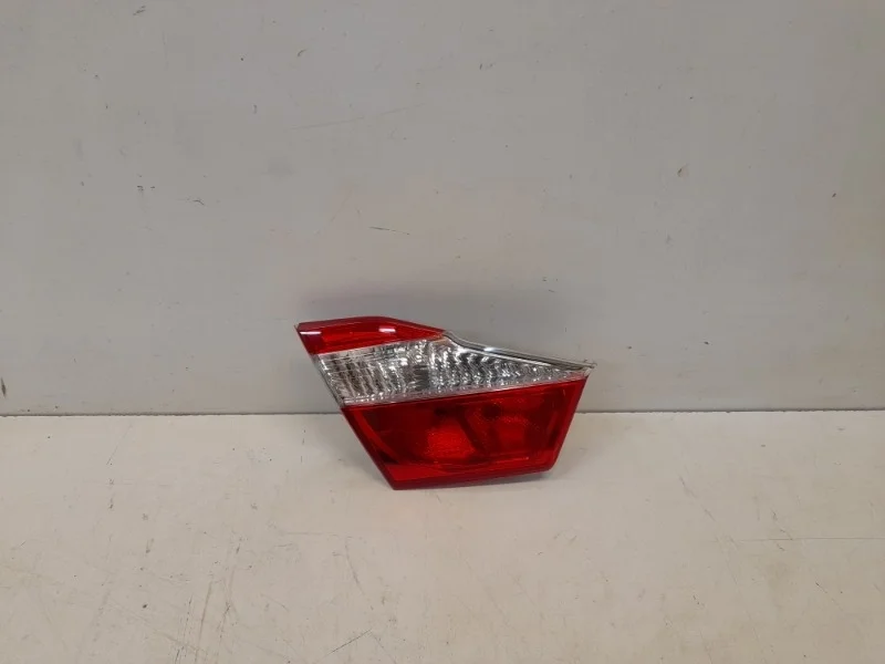 Фонарь Toyota Camry 2011-2014 V50