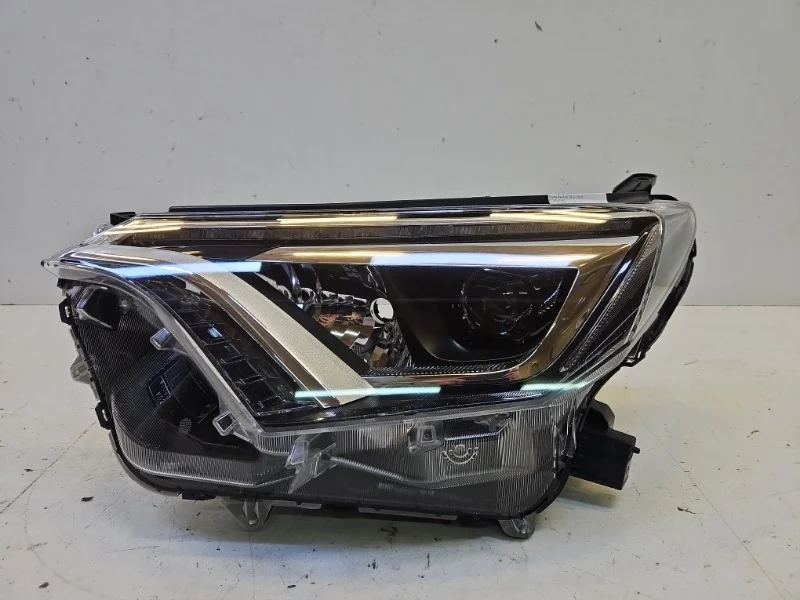 Фара Toyota Rav4 2016-2019 45