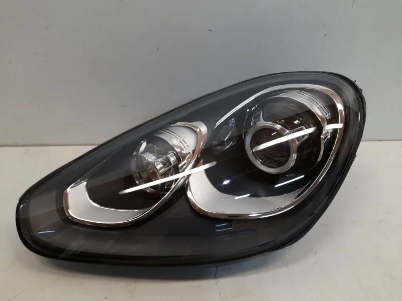 Фара Porsche Cayenne 2015-2018 958