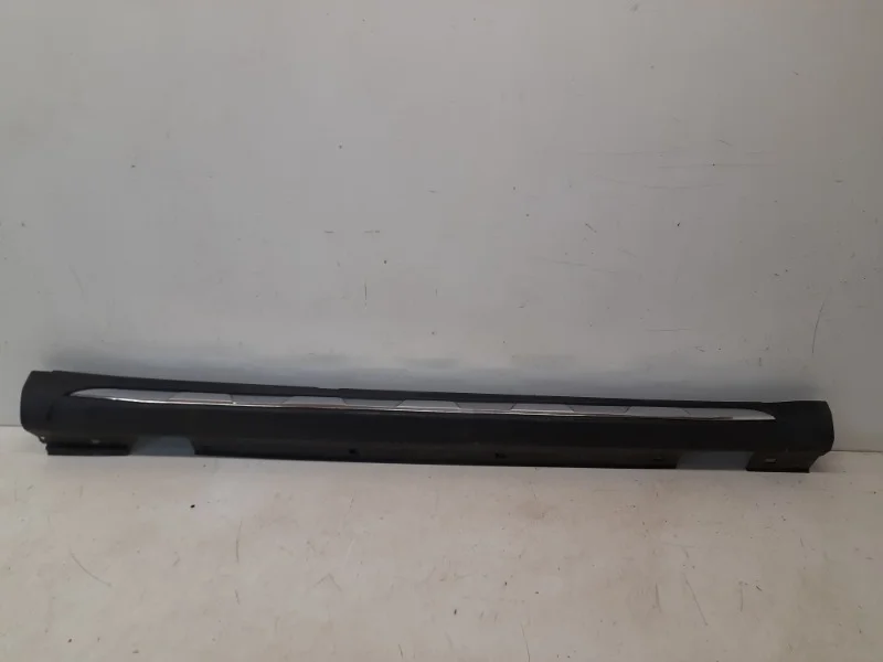 Накладка порога Mercedes-Benz GLA 2013-2020 X156