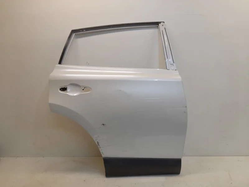 Дверь Toyota Rav4 2013-2019