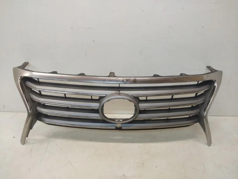 Решетка радиатора Lexus LX 2012-2015 3