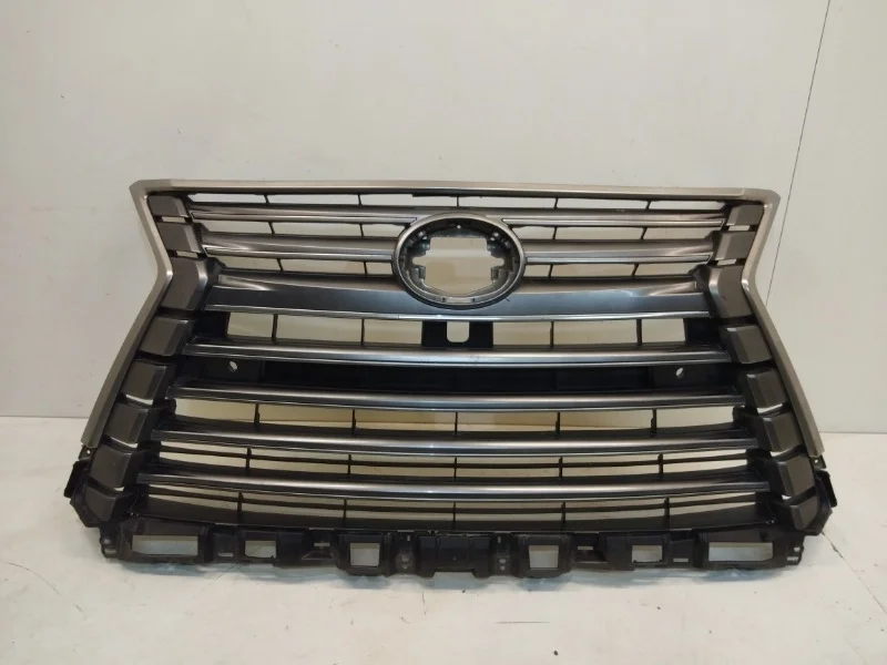 Решетка радиатора Lexus LX 2016-2021 3