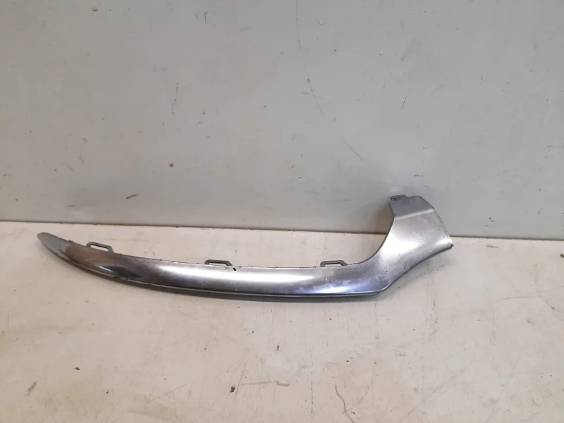 Молдинг бампера Mercedes-Benz -Class 2015-2018 W205