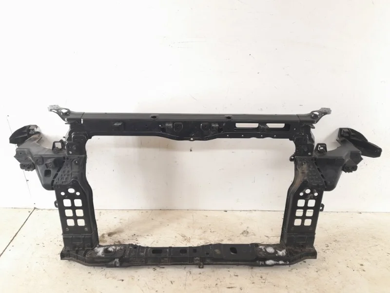 Панель передняя (телевизор) Hyundai Santa FE 2012-2018 3