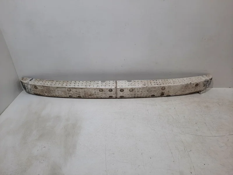 Абсорбер бампера Nissan Maxima 2000-2005 A33