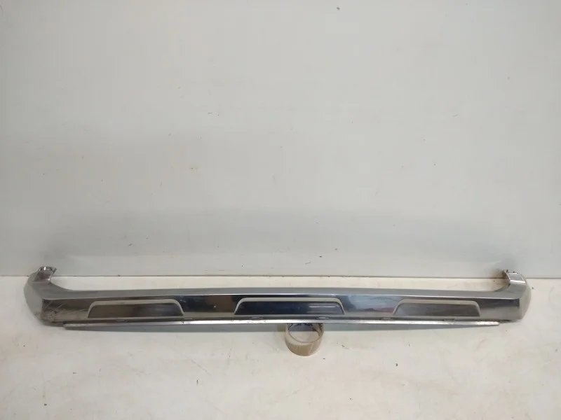 Молдинг решетки радиатора Lexus RX 2016-2019 4