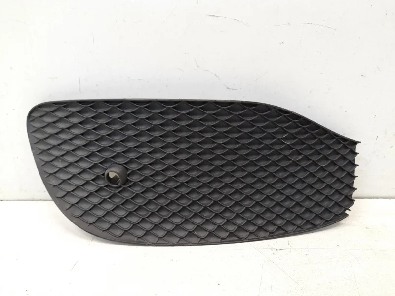 Решетка бампера Mercedes-Benz -Class 2016-2020 W213