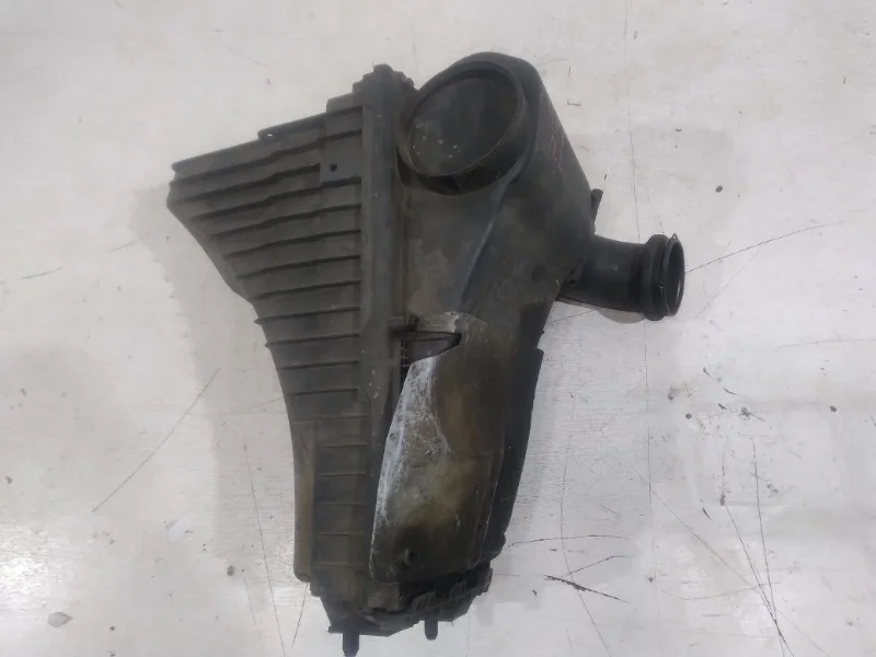 Корпус воздушного фильтра Porsche Cayenne 957