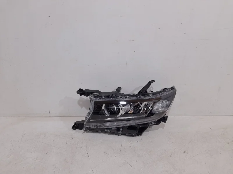 Фара Toyota Land Cruiser Prado 2018- 150