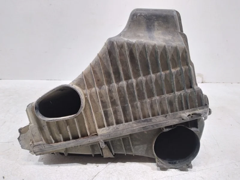 Корпус воздушного фильтра Porsche Cayenne 2002-2010 957