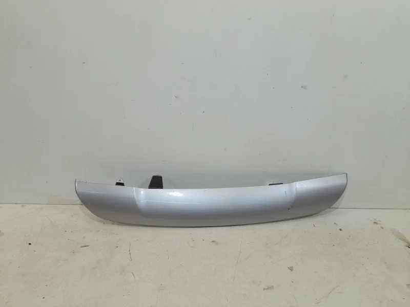 Накладка бампера Toyota Rav4 2016-2019 45