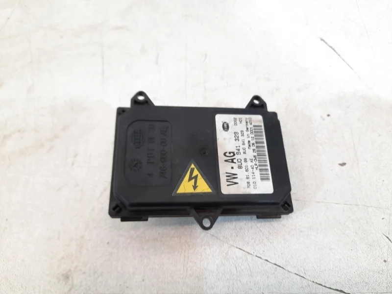 Блок фары AUDI Q3 2011-2015 8U