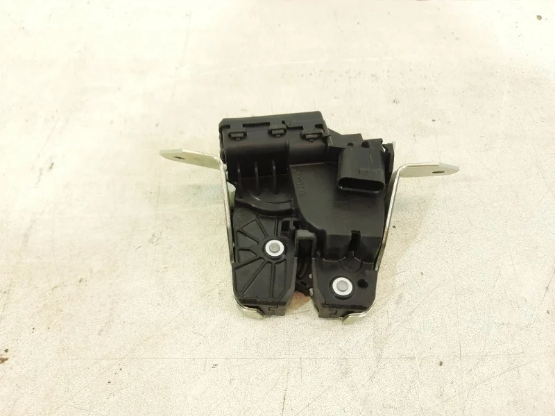 Замок багажника Mercedes-Benz GLC 2015-2022 X253