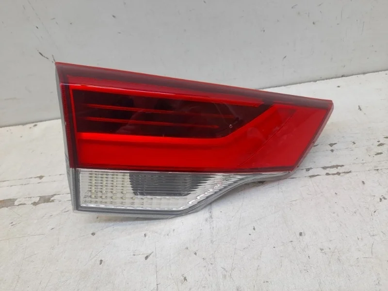 Фонарь Toyota Highlander 2016-2019 3